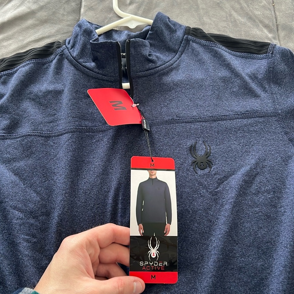 Spyder Active (1527900) Moisture Wicking
Large Grey Heather Jacket- brand new.